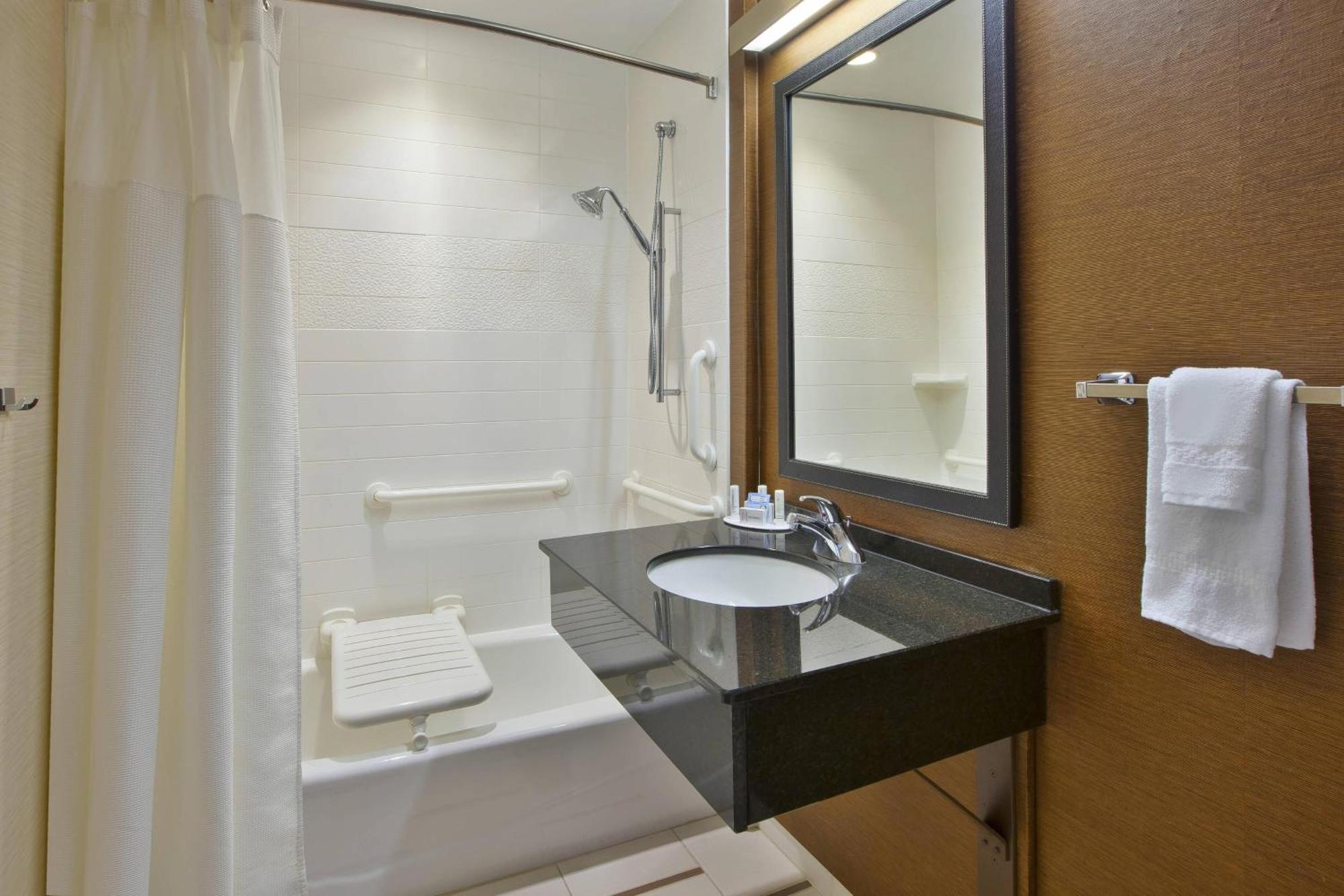 Fairfield Inn & Suites By Marriott Milwaukee Downtown Ngoại thất bức ảnh