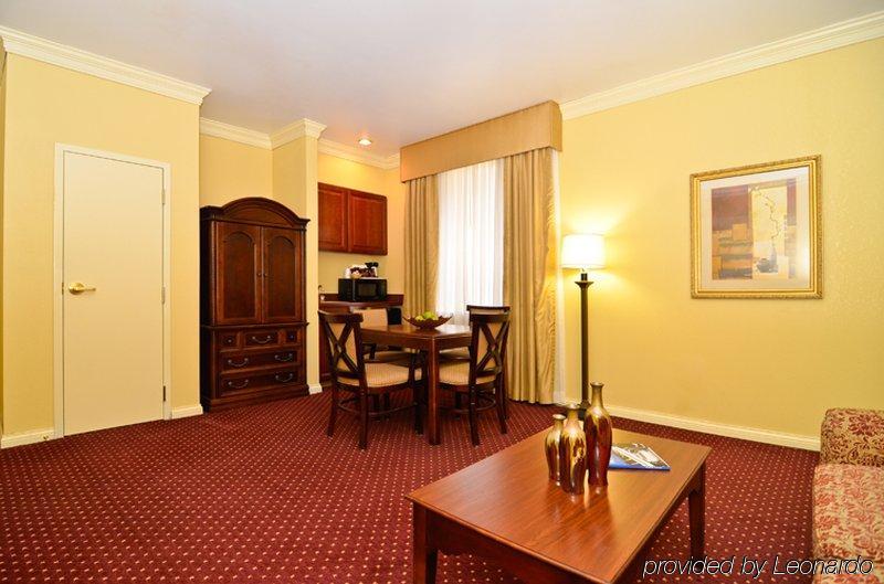 Fairfield Inn & Suites By Marriott Milwaukee Downtown Phòng bức ảnh