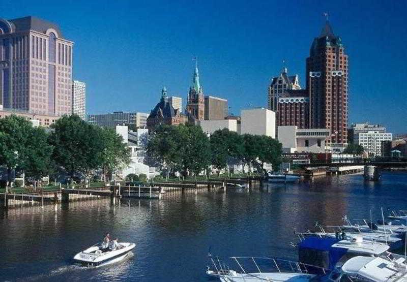 Fairfield Inn & Suites By Marriott Milwaukee Downtown Ngoại thất bức ảnh