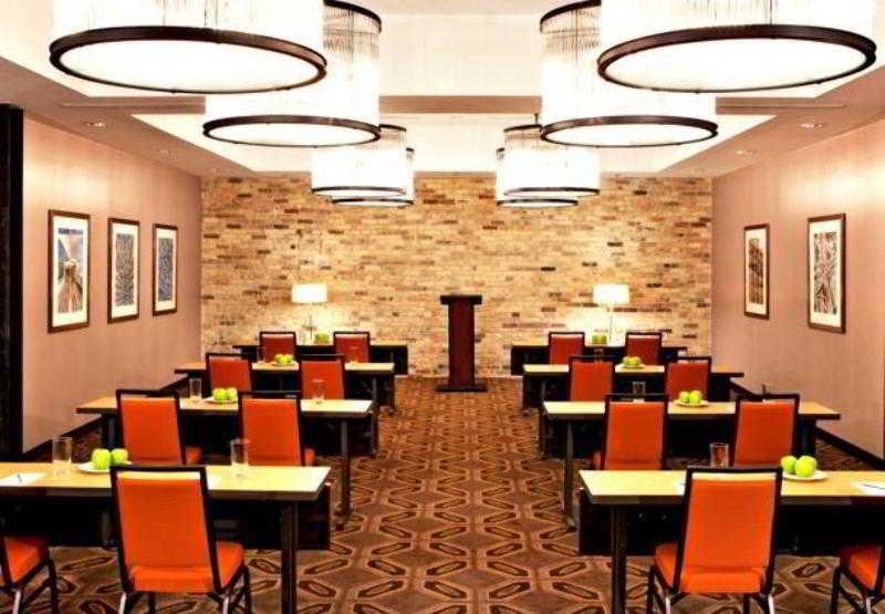 Fairfield Inn & Suites By Marriott Milwaukee Downtown Ngoại thất bức ảnh