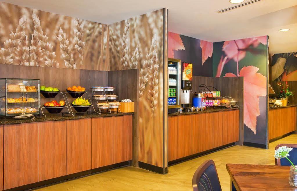 Fairfield Inn & Suites By Marriott Milwaukee Downtown Ngoại thất bức ảnh